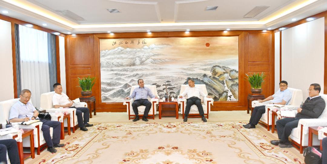 孫波與晉中市委書記吳俊清舉行工作會談