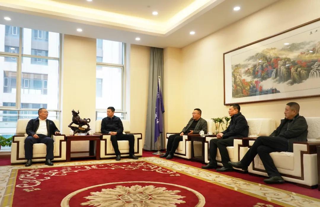 高平市委常委、副市長在山西建投安裝集團調(diào)研