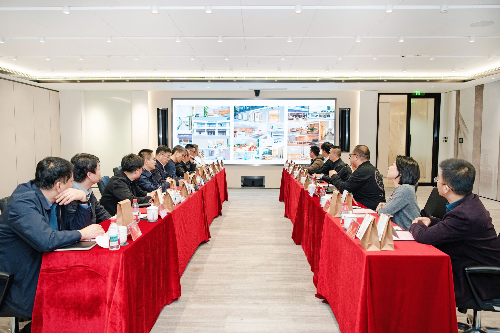 山西建投與榕樹家舉行工作會(huì)談