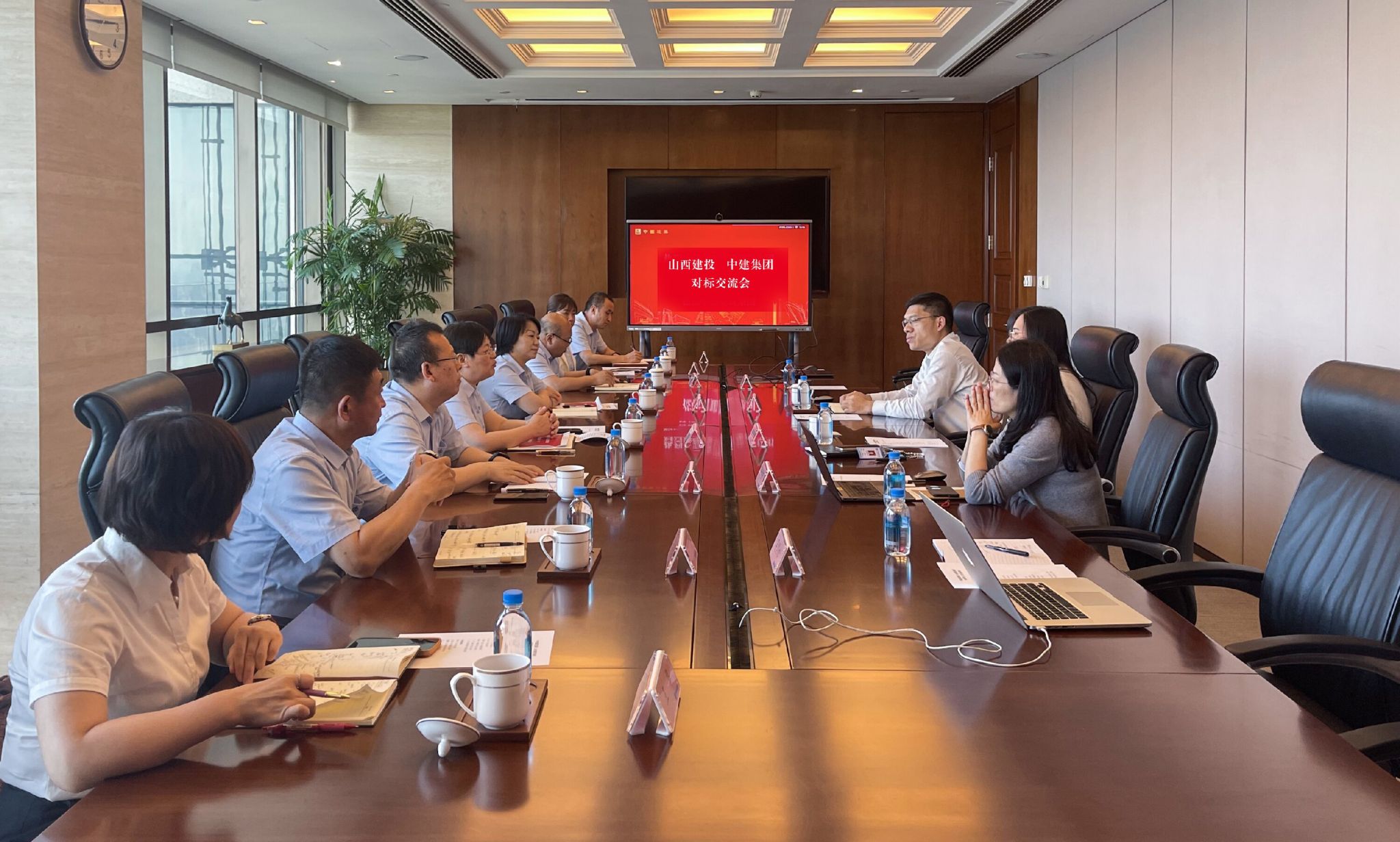 山西建投審計(jì)團(tuán)隊(duì)赴中建集團(tuán)開展業(yè)務(wù)對標(biāo)學(xué)習(xí)