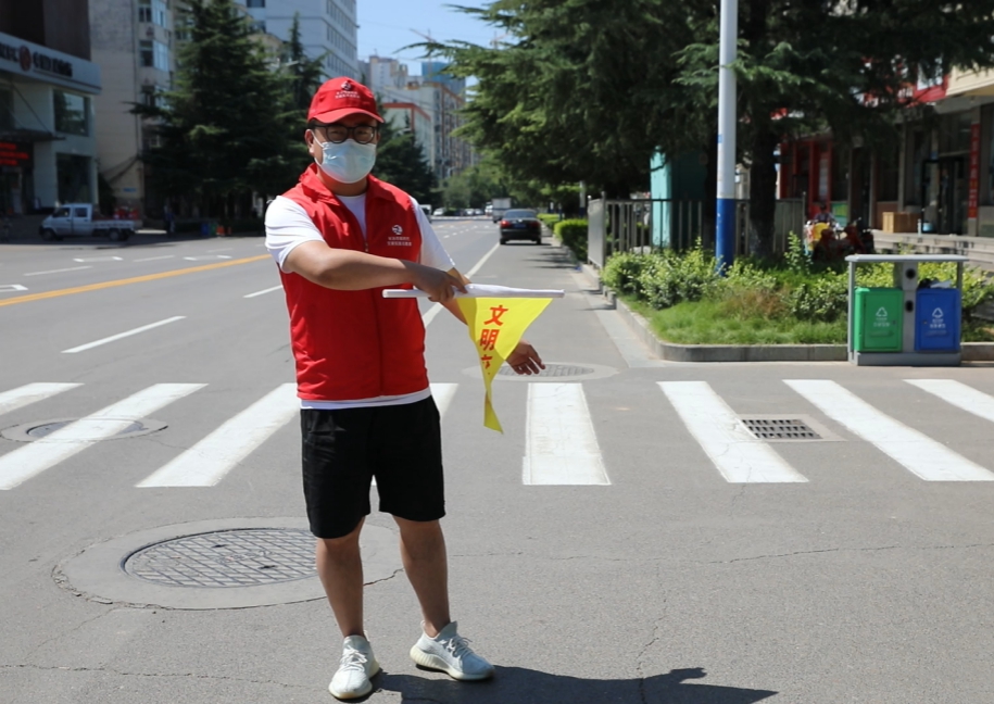 山西建投三建集團(tuán)志愿服務(wù)點(diǎn)亮城市文明