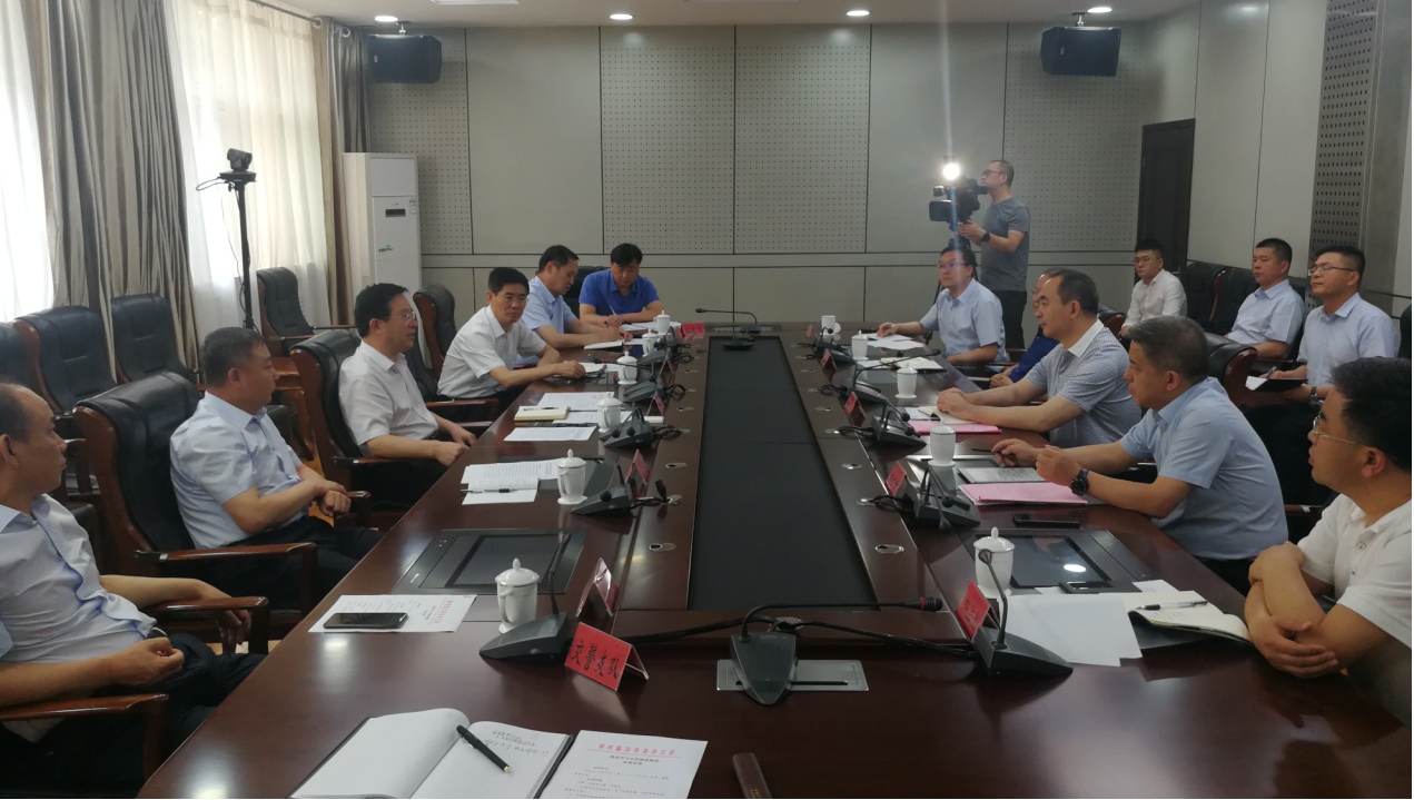 山西建投黨委書記、董事長孫波與臨汾市委書記董一兵會談