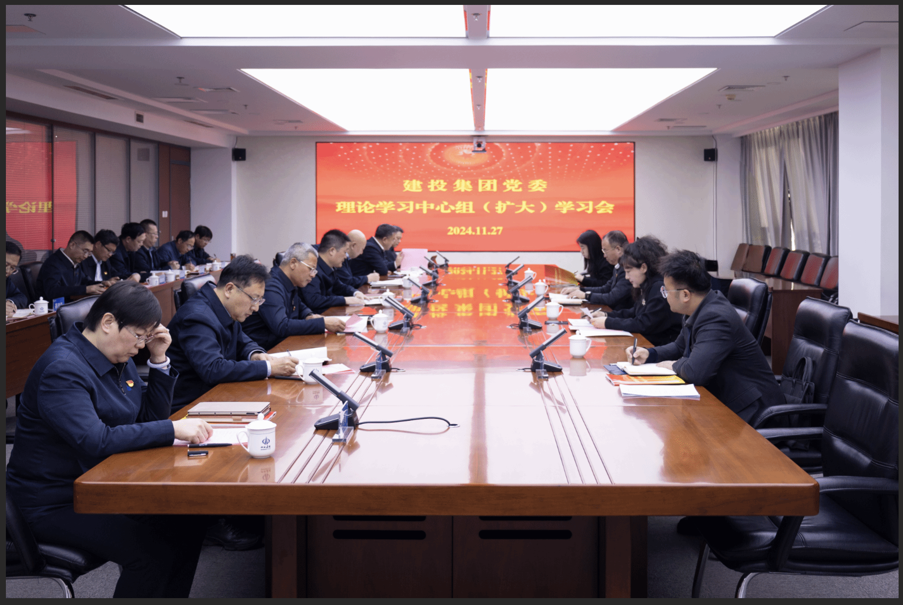 山西建投集團(tuán)召開(kāi)黨委理論學(xué)習(xí)中心組（擴(kuò)大）學(xué)習(xí)會(huì) 省國(guó)資委第十三列席旁聽(tīng)工作組列席旁聽(tīng)