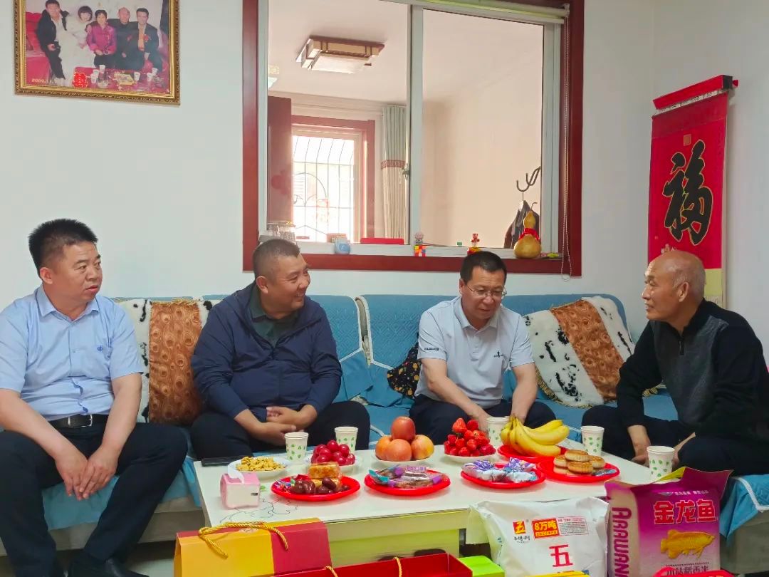 山西建投建工集團走訪慰問勞模