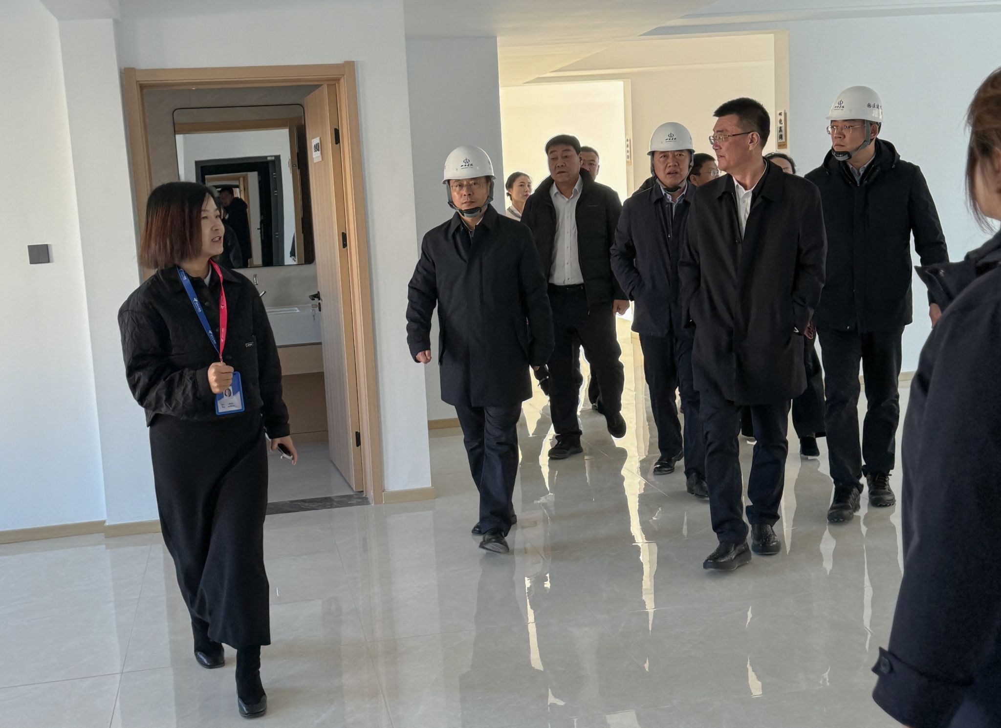 山西建投園區(qū)建發(fā)集團與赤峰市紅山區(qū)政府舉行工作座談