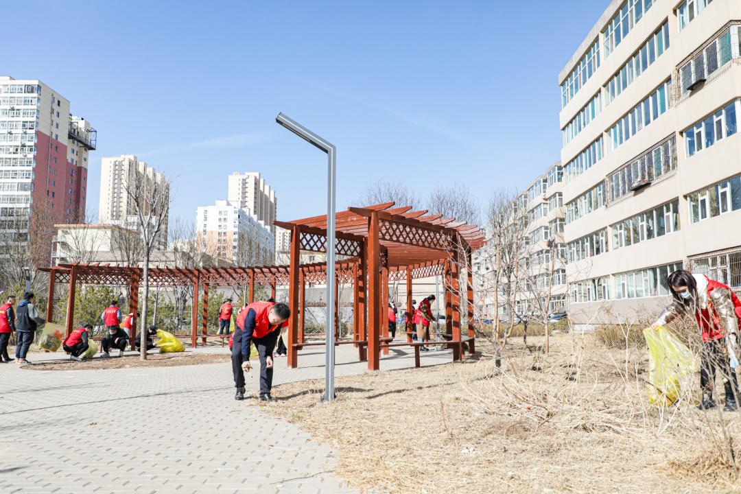 山西建投六建集團(tuán)團(tuán)委組織開展“傳承雷鋒精神 昭示青春擔(dān)當(dāng)”志愿活動