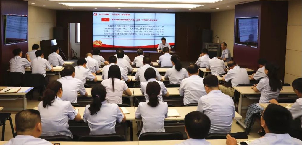 【基層動(dòng)態(tài)】山西建投建工集團(tuán)不忘初心、牢記使命——開(kāi)創(chuàng)改革發(fā)展新局面，實(shí)現(xiàn)轉(zhuǎn)型升級(jí)新作為