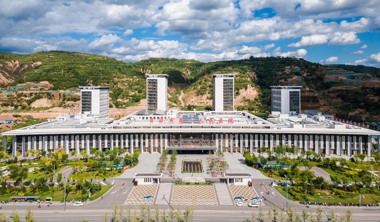 山西建投靜態(tài)交通公司呂梁醫(yī)療園區(qū)地下停車(chē)場(chǎng)運(yùn)營(yíng)項(xiàng)目：打造溫暖高效服務(wù)新名片