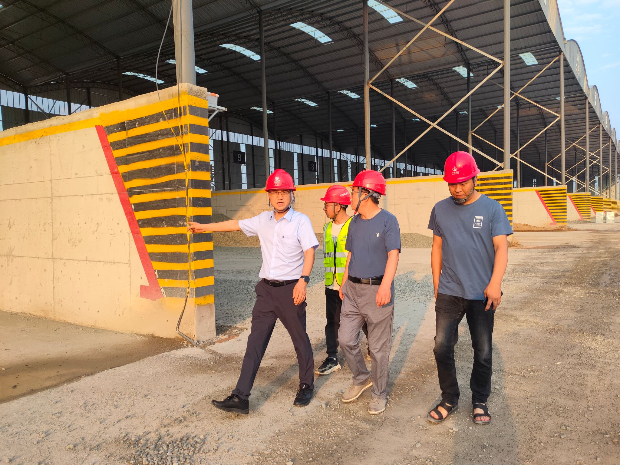 山西建投機(jī)械化集團(tuán)檢查指導(dǎo)太原武宿國(guó)際機(jī)場(chǎng)三期改擴(kuò)建項(xiàng)目建設(shè)工作