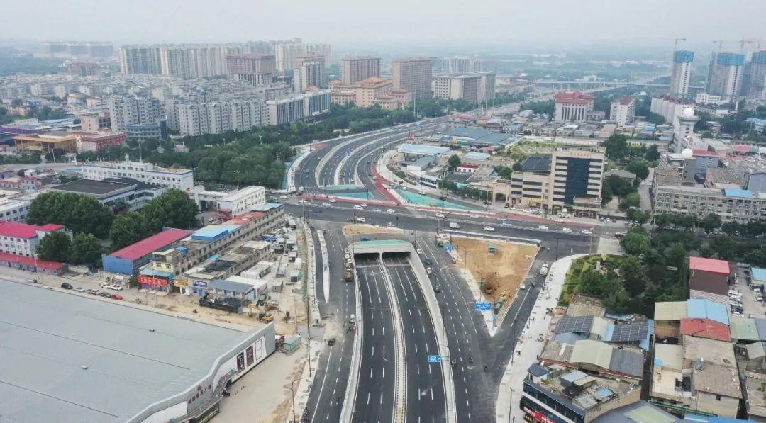 山西建投一建集團(tuán)承建的臨汾市三岔口改造工程實(shí)現(xiàn)全線通車(chē)