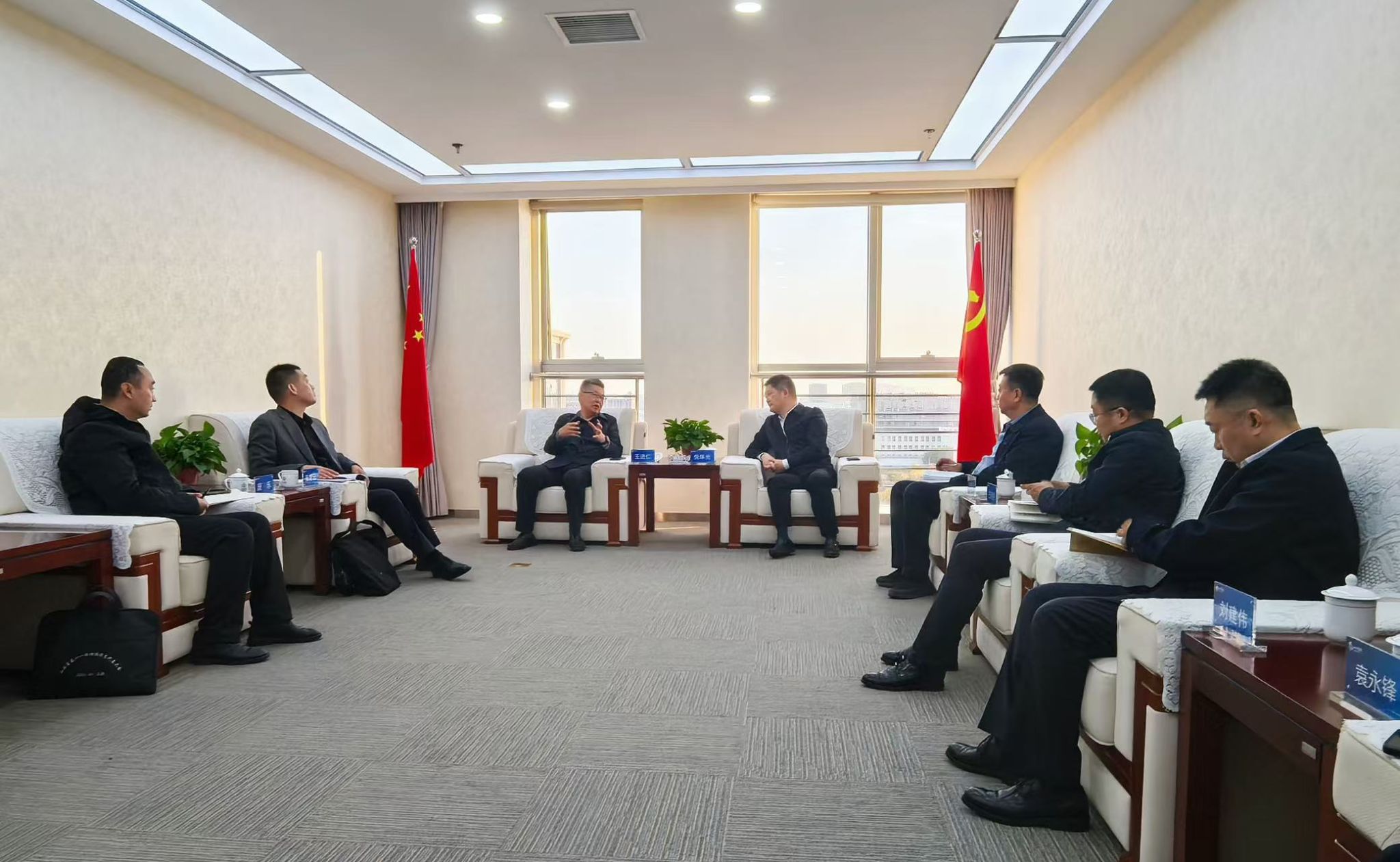 山西建投集團與山西省僑聯(lián)舉行工作會談